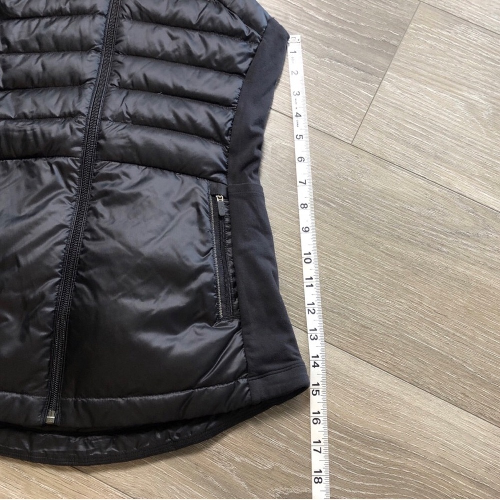 Lululemon Down For A Run Vest II Black Inkwell Lightweight Puffer Vest Size 2 - Picture 4 of 10